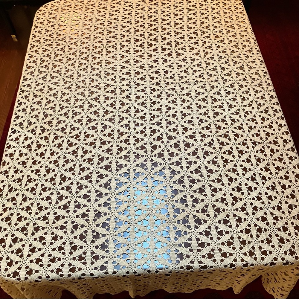 VTG Ivory Crochet Tablecloth Coverlet Star 62in x  90in Cottagecore Farmhouse